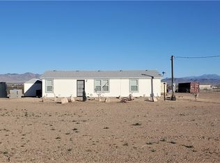 7863 W Burro Dr, Golden Valley, AZ 86413