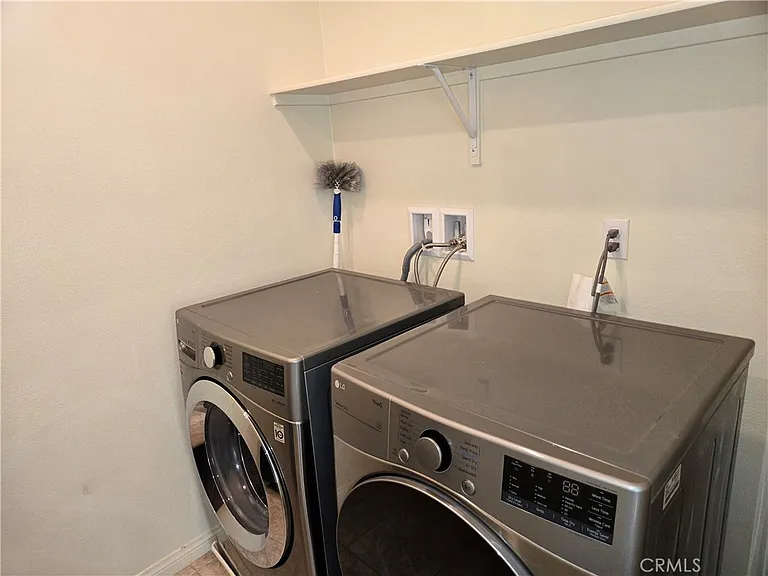 1165 Keystone Pl — Photo 4