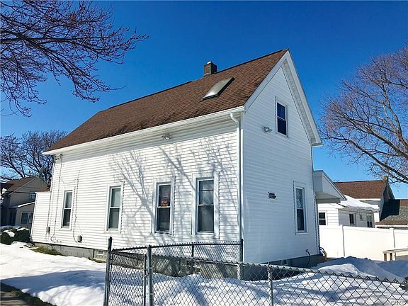 3rd image of 200 Norwood Ave