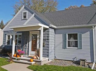 520 Jackson St, Little Chute, WI 54140
