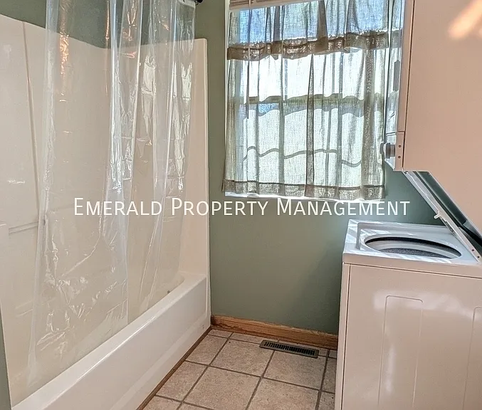 1117 Watts Ave — Photo 10