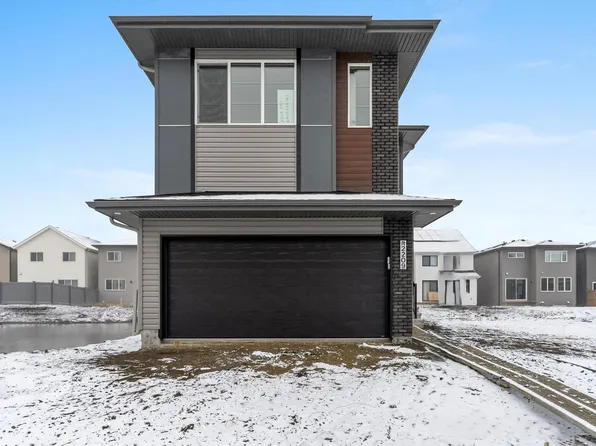 2209 194a St, Edmonton, AB T6M 3J3