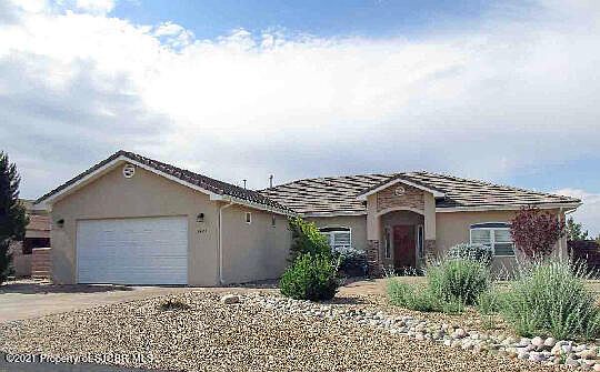 1st image of 6423 Castle Rock Cir