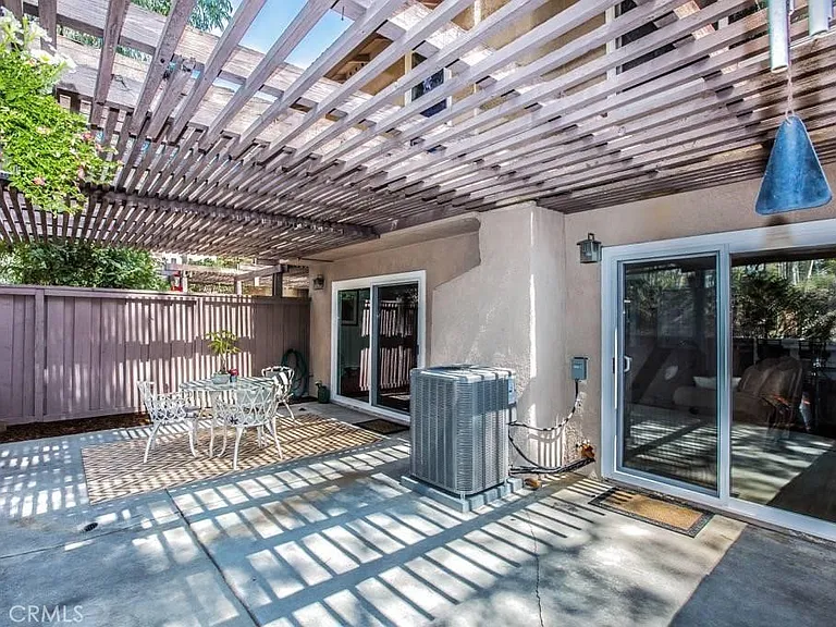 2666 Monterey Pl — Photo 13
