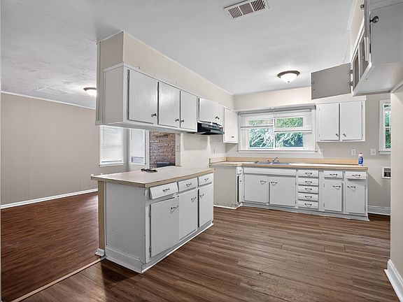 5th image of 2067 Wellons Ave