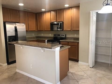 3rd image of 3775 Collingwood Ln