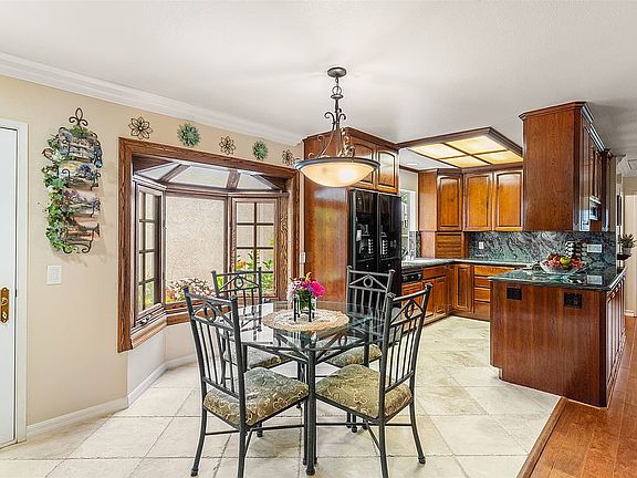 Dinning Room & Kitchen