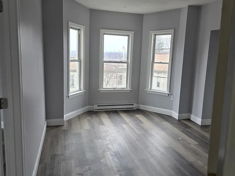 179 Belmont St #3 — Photo 6