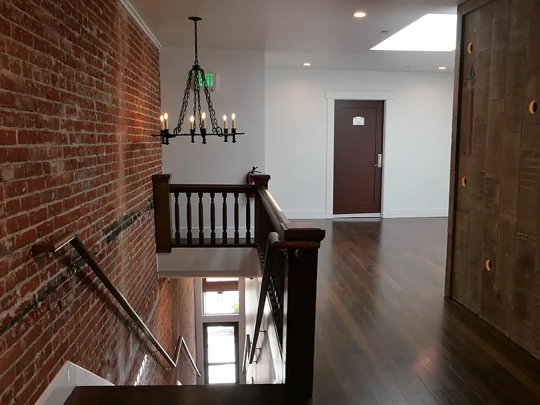 373 E Main St — Photo 6