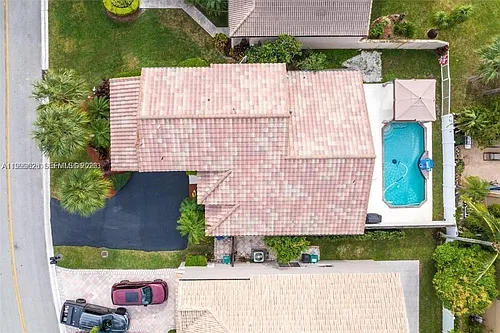 7685 NW 62nd Way Photo 1