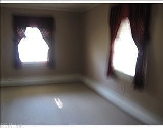 4th image of 4937 Blackfoot Cres