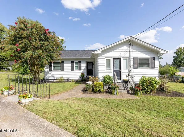 101 Norwood Ln, Oak Ridge, TN 37830