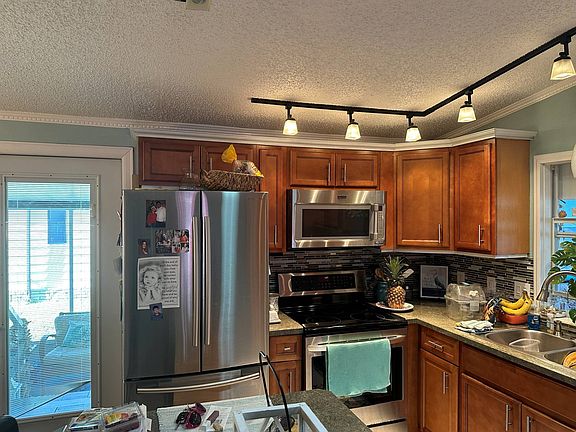5th image of 2019 Oriole Ln #6