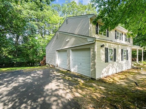 3rd image of 45 Hale Pl