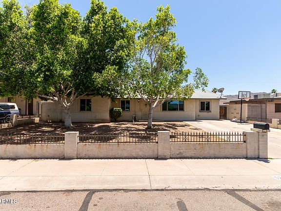 3rd image of 329 W DESERT Drive