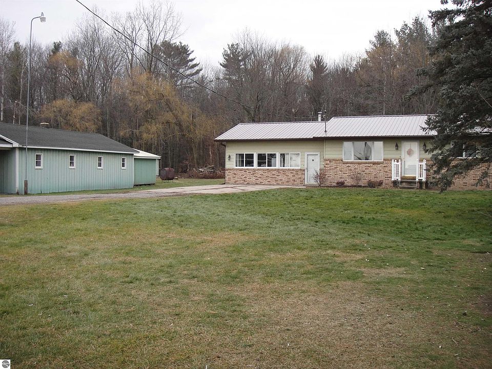 3012 Arenac State Rd, Standish, MI 48658 MLS 1907307 Zillow