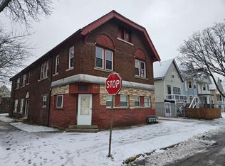 2401 W Maple St, Milwaukee, WI 53204