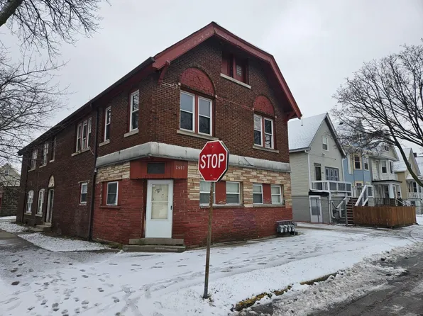 2401 West Maple STREET, Milwaukee, WI 53204