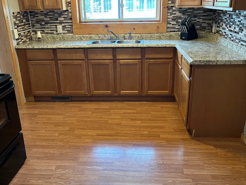 105 Erwin St #105