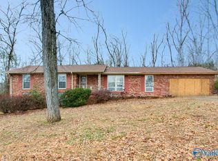 7104 Jones Valley Dr SE, Huntsville, AL 35802