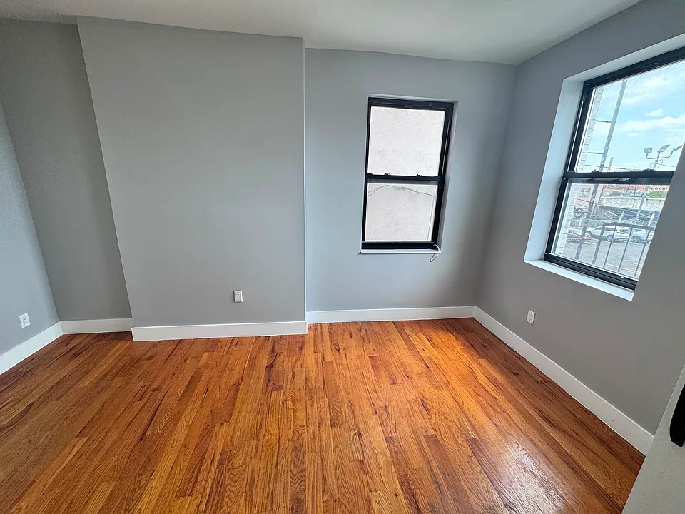 11 Cottage St #2