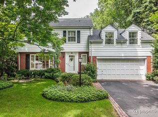 447 Highcrest Dr, Wilmette, IL 60091