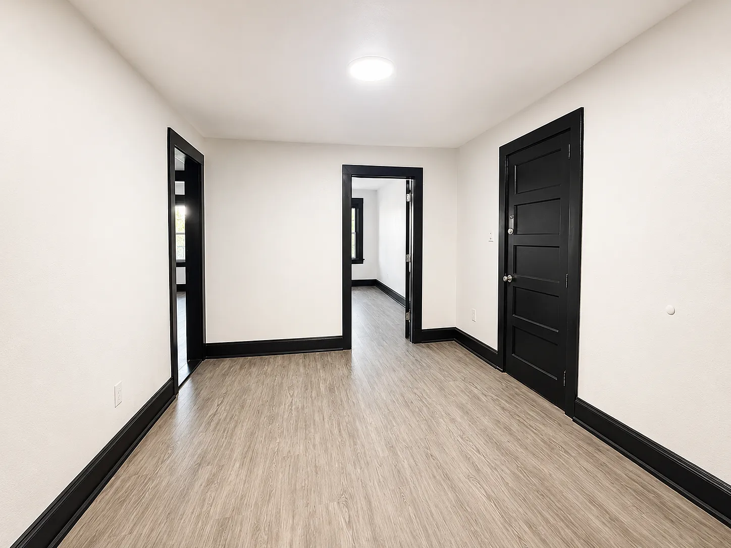 3 bed, 1400 sqft, $1,675 — Photo 2