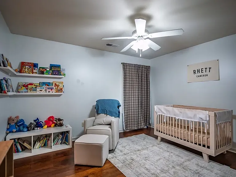 122 Westbury Cir — Photo 10
