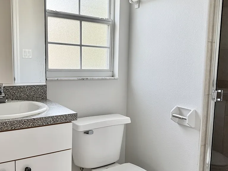 6440 Elmwood Ave #2 — Photo 6
