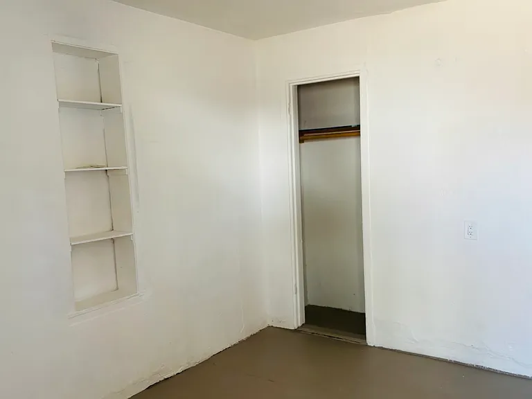 2718 E Grant Rd #B — Photo 8