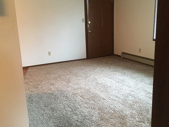 4th image of 756 Abrams St APT 1