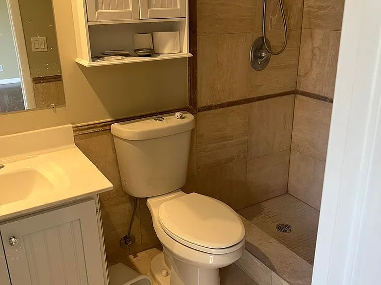 2318 Waterside Dr — Photo 12