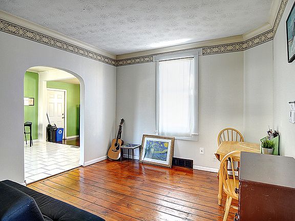 4th image of 440 Buckeye St