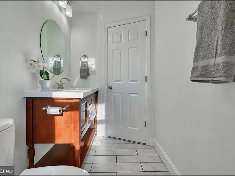 701 Platinum Ave — Photo 18