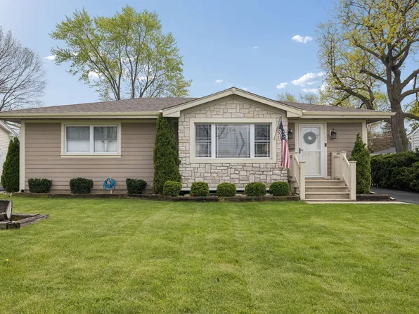 809 E Division St, Lockport, IL 60441