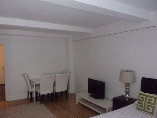 Rented by Carlyle Property Management | media 19