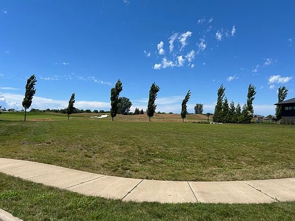 3rd image of 420 Golden Bear Ct