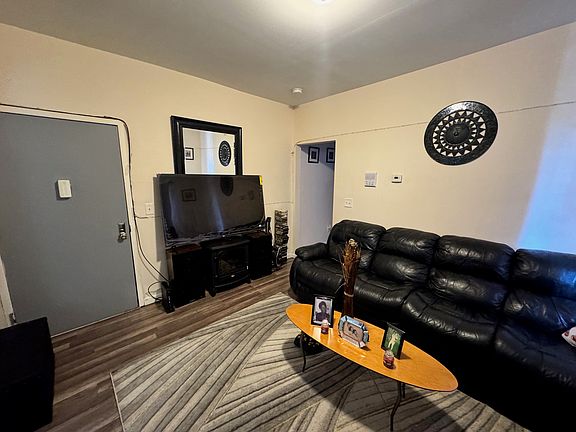 5th image of 204-206 Magnolia St #4