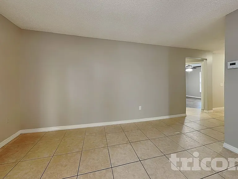 2415 Woody Trace Ln — Photo 5