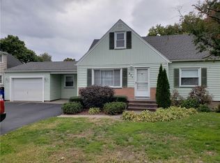 571 Fetzner Rd, Rochester, NY 14626