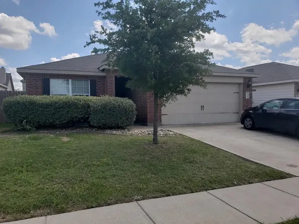 725 Lazy Crest Dr, Fort Worth, TX 76140