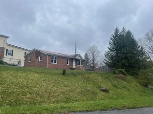 1304 McDowell St, Richlands, VA 24641