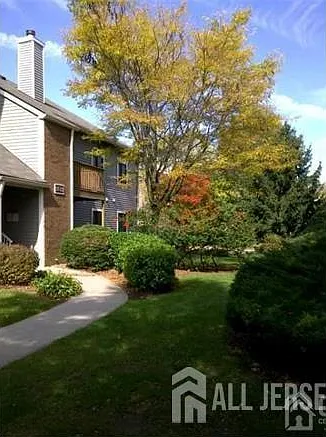 5219 Ravens Crest Dr