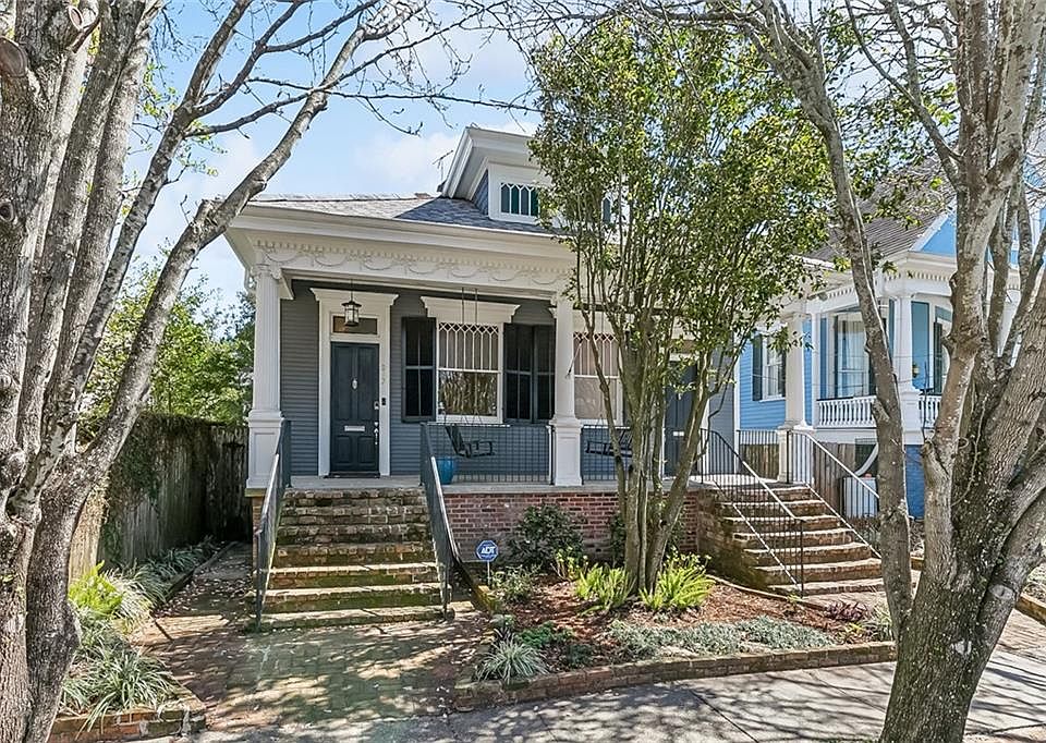 1st image of 915-17 Eleonore St