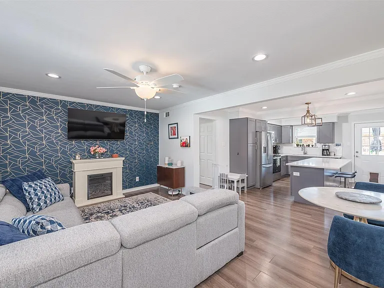5076 Matilda St #227 — Photo 1