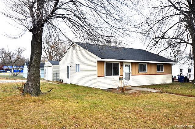 2nd image of 1907 Mel Ct