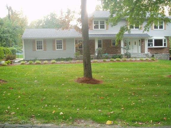 2nd image of 1289 Pickens Ct