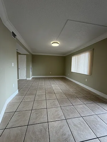 4212 Desoto Ave #27 Photo 1