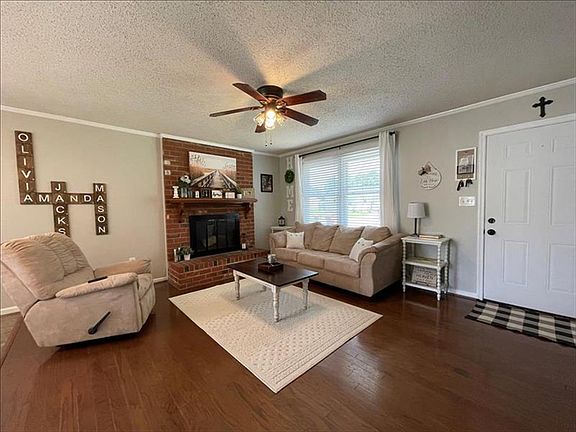 5th image of 2524 White Oak Ct