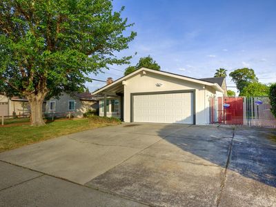 5806 Hillsdale Blvd, Sacramento, CA, 95842